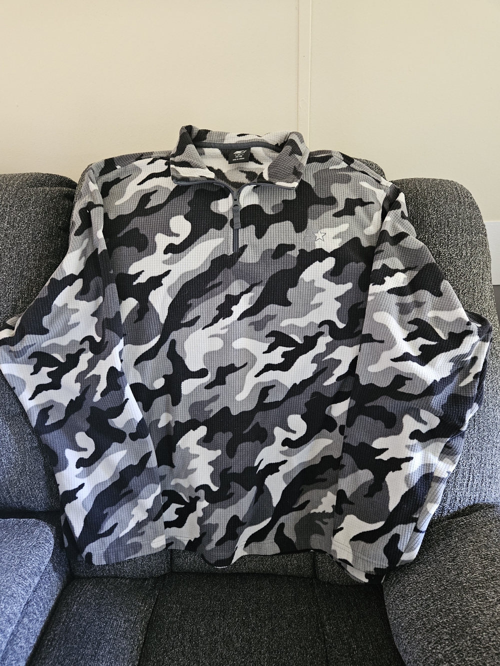 STARTER Gray Camo Grid Fleece Quarter-Zip Pullover Jacket-Size XL (46-48)